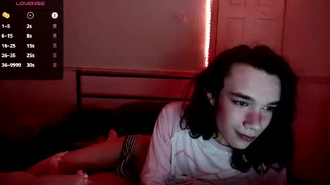 straything online show from June 2026 08:40:01 PM