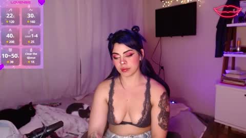 Snapshot of biigbooty_ chatting on December 2024 06:19:02 AM biigbooty_ online show from December 2024 06:19:02 AM