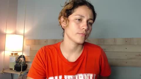 Snapshot of biki_sensual chatting on October 2025 03:51:02 AM hi soy natural girl biki online show from October 2025 03:51:02 AM