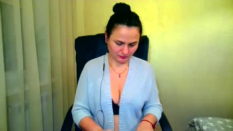 DOM NIKA online show from February 2025 10:10:01 PM