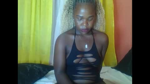 Snapshot of bilion_ass chatting on December 2024 12:00:02 PM TREZAH online show from December 2024 12:00:02 PM