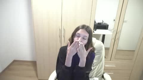 Snapshot of billly1love chatting on April 2026 01:07:02 AM billy1love online show from April 2026 01:07:02 AM