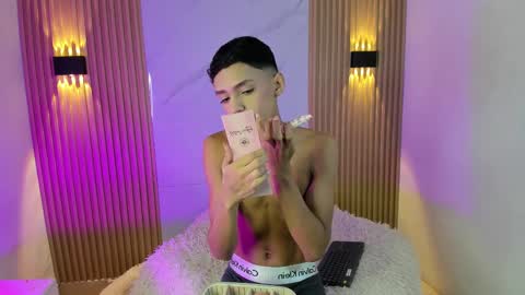 Sam online show from December 2025 12:12:01 PM