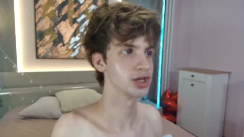 Snapshot of bimbo_boy_ chatting on June 2026 01:42:02 PM Bimbo boy online show from June 2026 01:42:02 PM