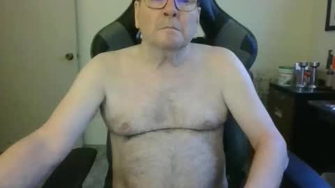 Snapshot of bink195234 chatting on April 2026 02:11:01 PM Bink195234 online show from April 2026 02:11:01 PM