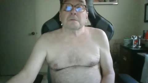 Snapshot of bink195234 chatting on April 2026 08:11:02 PM Bink195234 online show from April 2026 08:11:02 PM