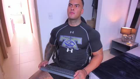 dariux john online show from December 2024 07:00:01 PM