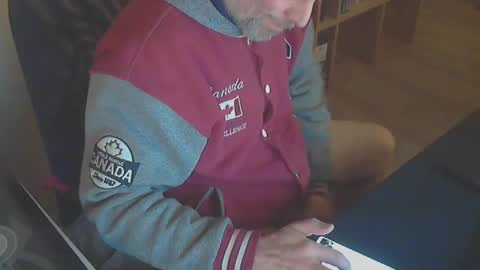 Snapshot of biparislove chatting on January 2025 07:10:01 PM BigDick online show from January 2025 07:10:01 PM