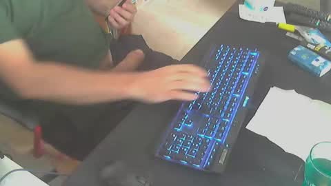 Snapshot of biparislove chatting on September 2025 01:43:02 PM BigDick online show from September 2025 01:43:02 PM