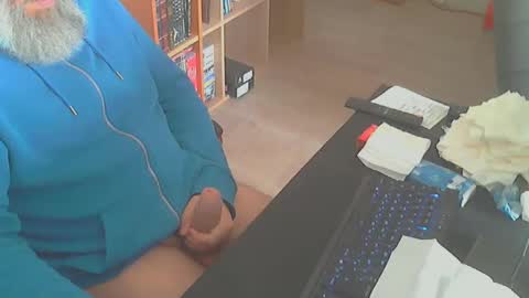 Snapshot of biparislove chatting on October 2025 09:29:01 AM BigDick online show from October 2025 09:29:01 AM