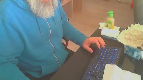 Snapshot of biparislove chatting on October 2025 06:55:02 AM BigDick online show from October 2025 06:55:02 AM
