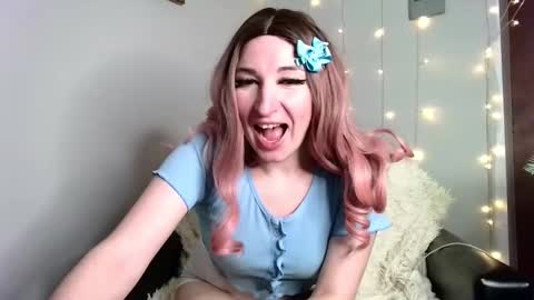 Snapshot of birdie_kiss chatting on March 2026 06:04:02 PM birdie_kiss online show from March 2026 06:04:02 PM