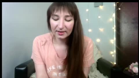 birdie_kiss online show from April 2026 08:39:01 PM