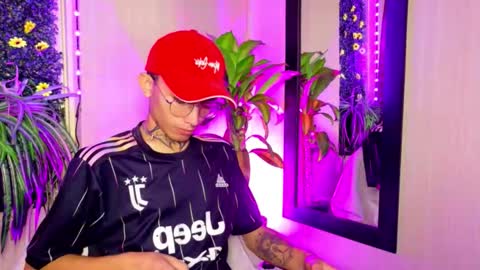  ..  .. online show from October 2025 06:08:02 PM