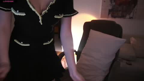 Ann Braslowsky online show from October 2025 10:53:02 PM