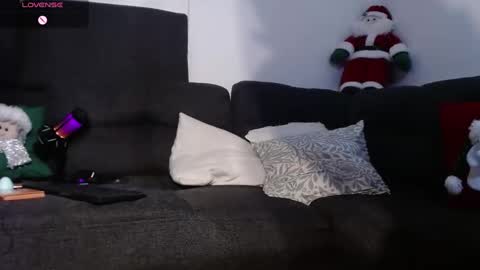 Jenn online show from December 2024 04:19:02 AM