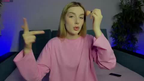 Julia online show from February 2025 08:31:02 AM