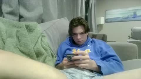 bkennedy829 online show from May 2026 08:33:02 AM