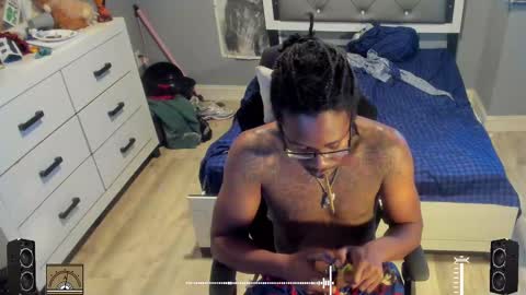 Plant Base Streamers From Pennsylvania online show from September 2025 10:54:02 PM