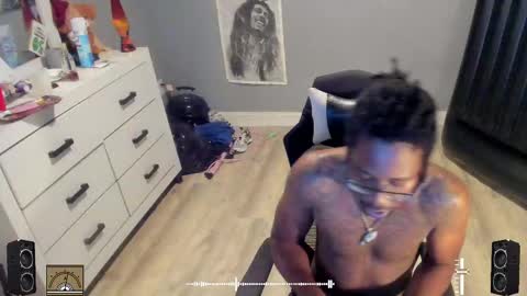 Plant Base Streamers From Pennsylvania online show from September 2025 11:39:02 PM