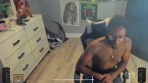 Plant Base Streamers From Pennsylvania online show from October 2025 09:24:01 PM