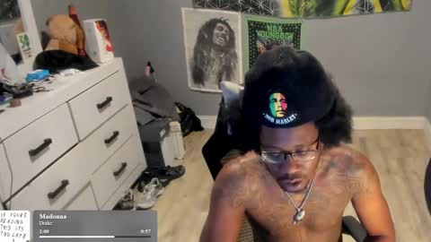 Plant Base Streamers From Pennsylvania online show from November 2025 12:54:02 AM