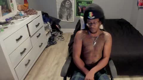 Plant Base Streamers From Pennsylvania online show from December 2025 12:20:02 AM