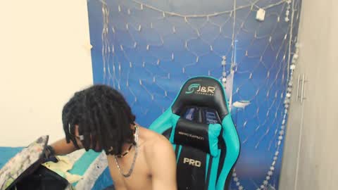 Black online show from December 2024 11:48:01 AM