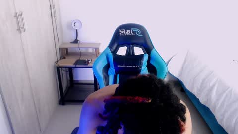 Black online show from January 2025 12:36:02 PM