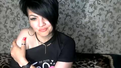 black_hot_01 online show from September 2025 10:31:02 PM