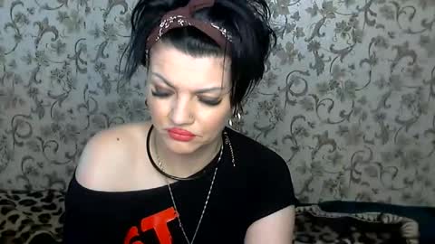 black_hot_01 online show from November 2025 08:17:02 AM