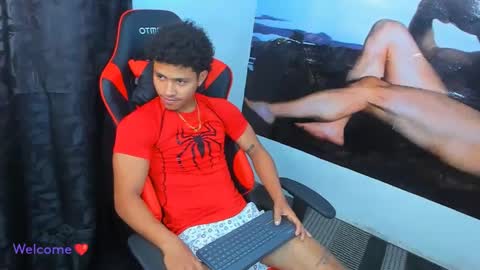 Snapshot of black_johnsonn chatting on December 2024 01:32:01 PM black johnsonn online show from December 2024 01:32:01 PM