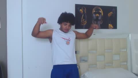 black_king_241 online show from February 2025 03:47:02 AM