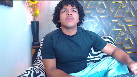 black_king_241 online show from September 2025 03:41:02 AM