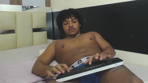 black_king_241 online show from October 2025 04:59:01 AM