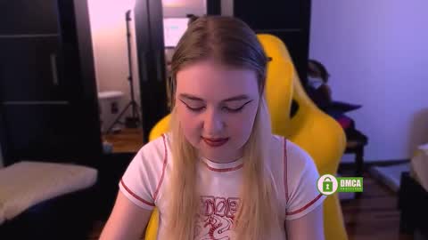 Sasha and Bella online show from November 2025 09:09:02 AM