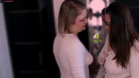 Sasha and Bella online show from March 2026 06:27:02 AM