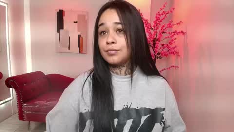 Rousse  online show from November 2025 03:38:01 AM