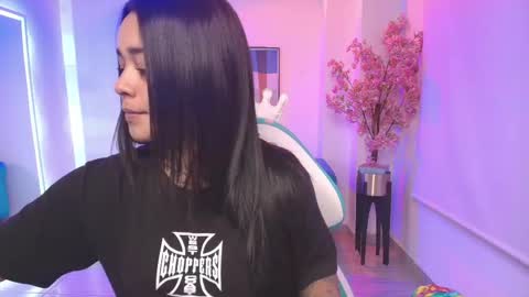 Rousse  online show from April 2026 04:15:01 AM