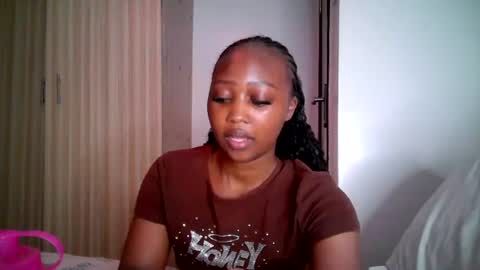 Snapshot of black_rosey chatting on June 2026 03:47:01 PM veraa online show from June 2026 03:47:01 PM