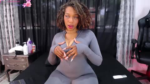 Tifany online show from January 2025 01:00:02 PM