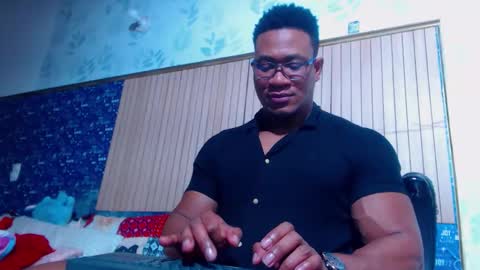 duglas online show from March 2026 06:12:02 PM