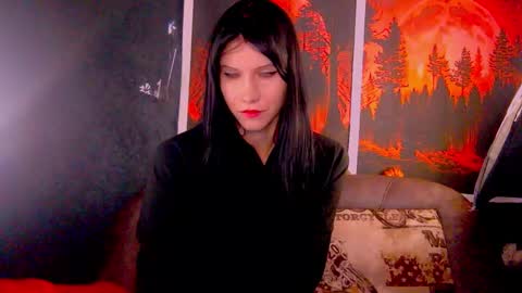 Kristin online show from November 2025 11:54:01 AM