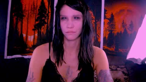 Kristin online show from November 2025 07:46:02 PM