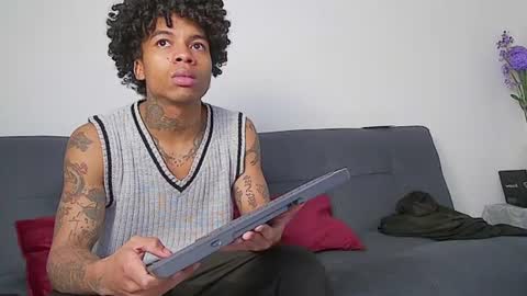 Snapshot of black_tentationx chatting on July 2026 04:15:01 AM black_tentationx online show from July 2026 04:15:01 AM