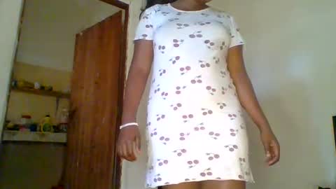Snapshot of black_umbre chatting on August 2026 07:35:01 AM Dee online show from August 2026 07:35:01 AM
