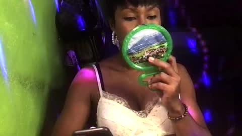 Crystal online show from January 2025 01:37:02 PM