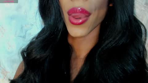 Snapshot of blackbeauty_ts chatting on February 2025 04:00:02 PM Nina online show from February 2025 04:00:02 PM