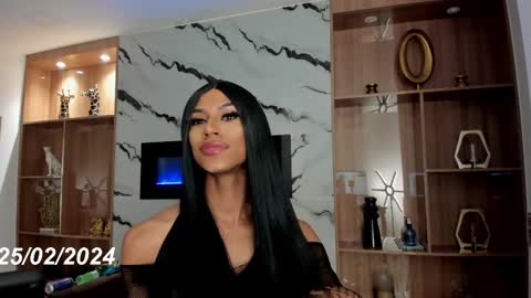 Snapshot of blackbeauty_ts chatting on February 2025 04:36:02 AM Nina online show from February 2025 04:36:02 AM