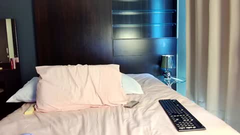 Snapshot of blackd0ll chatting on February 2026 04:40:02 AM Angye online show from February 2026 04:40:02 AM